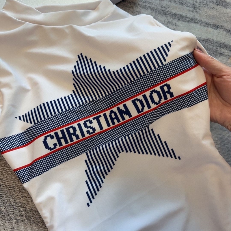 CHRISTIAN DIOR